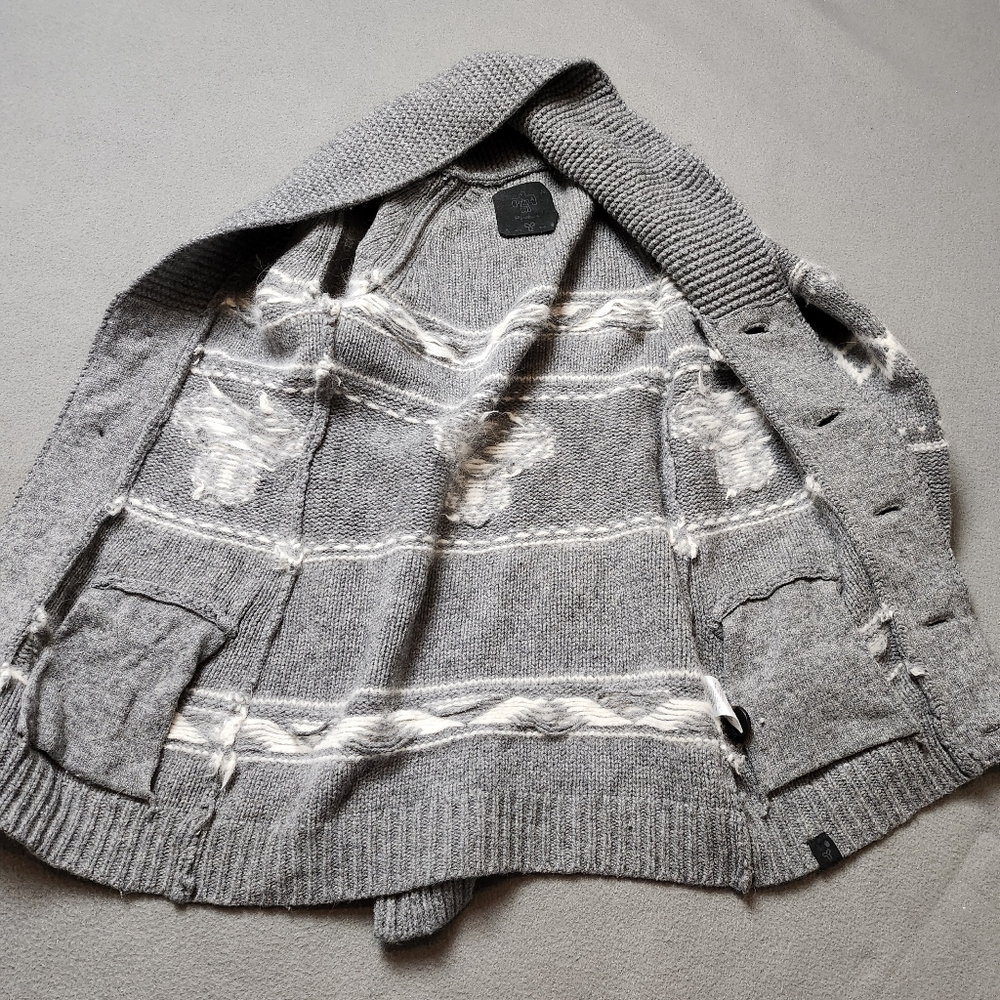 Aritzia TNA Northwest Cowichan Sweater Sz Med Wool / Angora - Picture 5 of 13